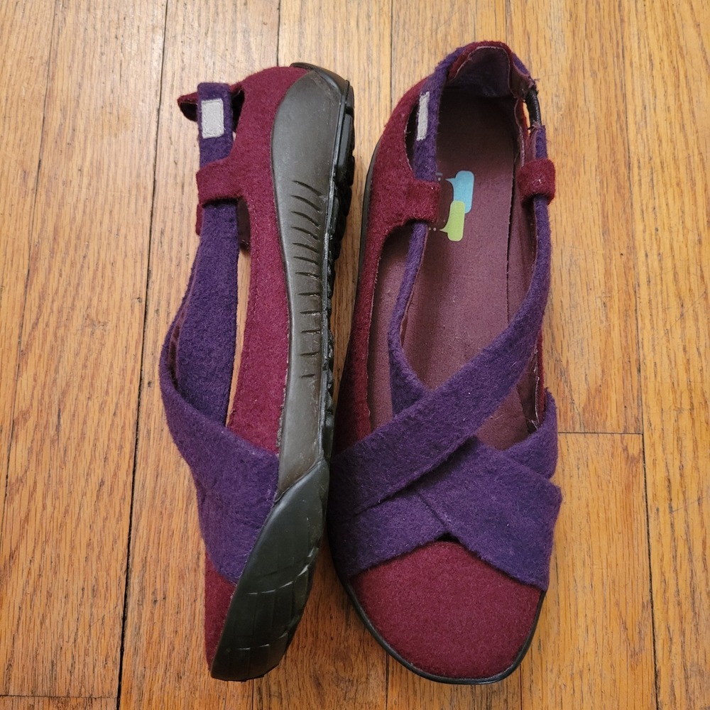 Dimmi 6.5M Adventure Flats Burgundy Purple Wool Criss Cross Strap ADVENTURE